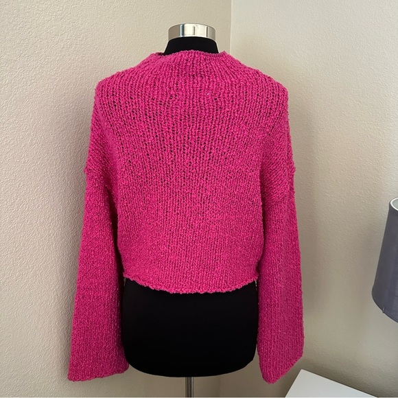 Anthropologie Cropped Mock Neck Knit Bell Sleeves Barbie Pink Sweater Size M - Picture 7 of 12